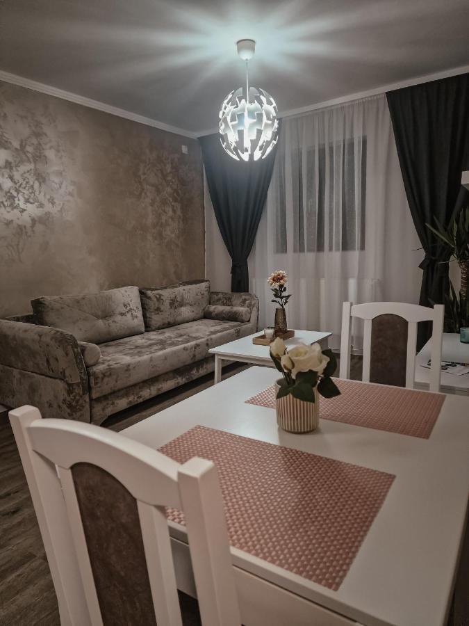 Immocity Oradea Exterior photo